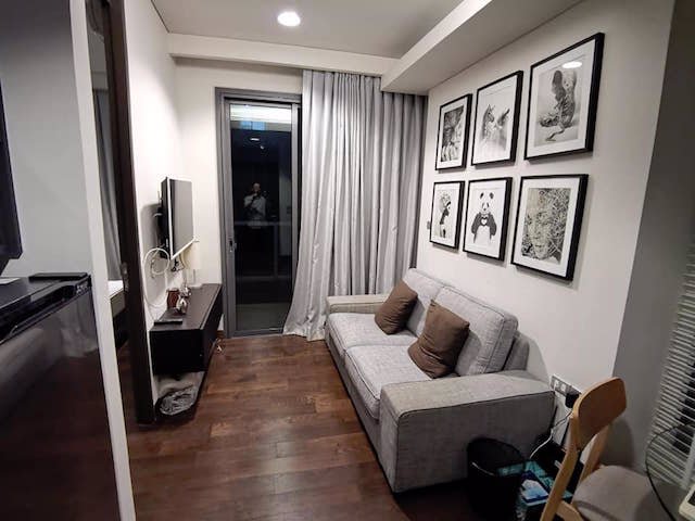 the-lumpini-24-beautiful-clean-private-room-17th-floor-bts-phrom-phong
