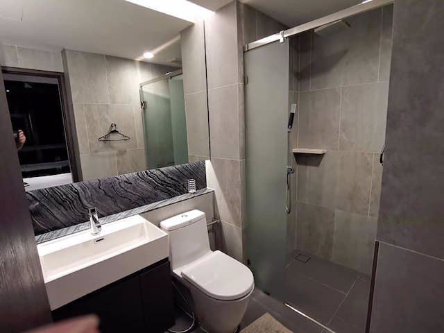 the-lumpini-24-beautiful-clean-private-room-17th-floor-bts-phrom-phong