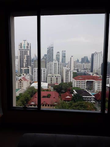the-esse-asoke-clean-peaceful-beautiful-view-bts-asoke