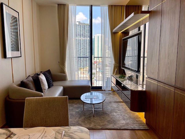 noble-be-33-2-bedrooms-nice-decorated-fully-furnished-bts-phrom-phong