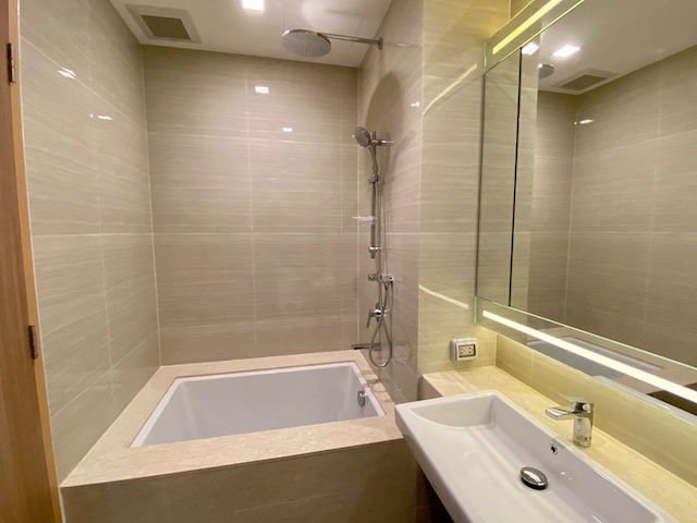noble-be-33-2-bedrooms-nice-decorated-fully-furnished-bts-phrom-phong