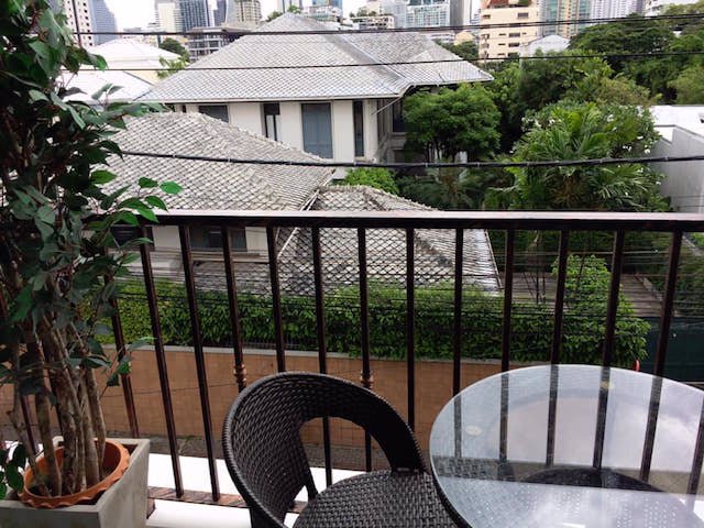 maestro-39-near-bts-phrom-phong-clean-peaceful-private