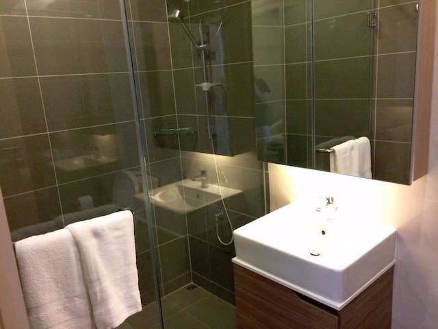 m-thonglor-10-clean-fully-furnished-peaceful-beautiful-view-ekkamai-bts-station