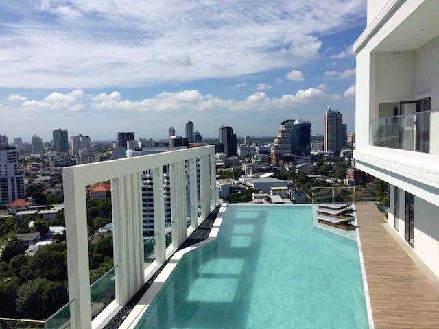 m-thonglor-10-clean-fully-furnished-peaceful-beautiful-view-ekkamai-bts-station