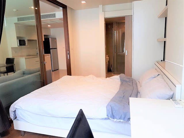downtown-sukhumvit-49-peaceful-beautiful-private-room-bts-thong-lo