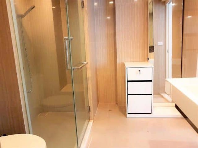 downtown-sukhumvit-49-peaceful-beautiful-private-room-bts-thong-lo