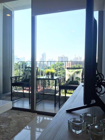 downtown-sukhumvit-49-fully-furnished-beautiful-view-peaceful-bts-thong-lo