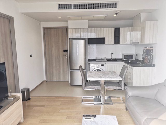 hq-thonglo-beautiful-room-fully-furnished-beautiful-view-private-bts-thong-lo