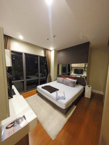 bright-sukhumvit-24-beautiful-view-11th-floor-fully-furnished-bts-phrom-phong