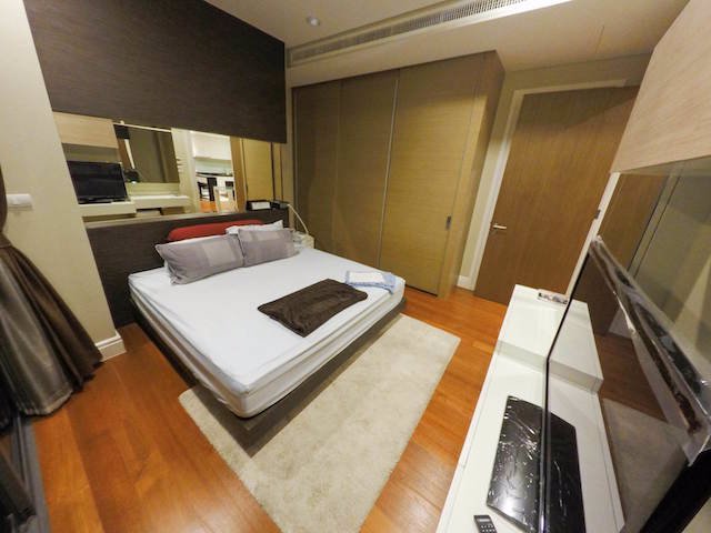 bright-sukhumvit-24-beautiful-view-11th-floor-fully-furnished-bts-phrom-phong