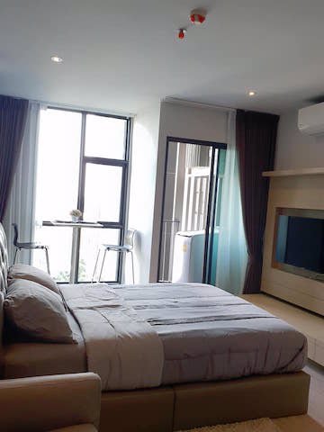 rhythm-ekamai-beautiful-decoration-clean-peaceful-bts-ekkamai