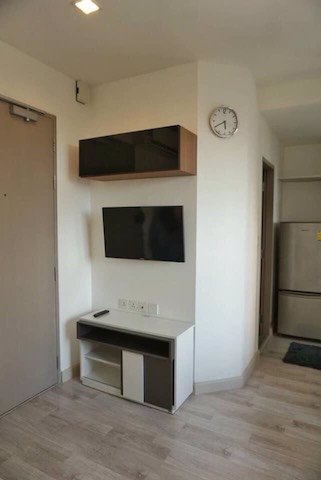 ideo-mobi-sukhumvit-bts-onnut-nice-and-clean-room-ready-to-move-in