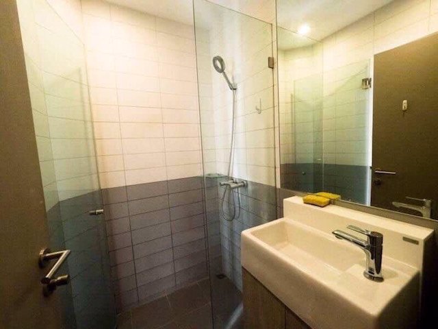 ideo-mobi-sukhumvit-bts-onnut-nice-and-clean-room-ready-to-move-in