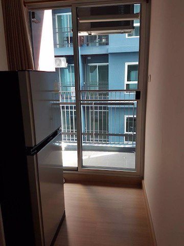 deco-condo-fully-furnished-beautiful-and-peaceful-bts-bearing