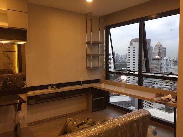 ashton-chula-silom-beautiful-room-beautiful-view-22nd-floor-mrt-sam-yan