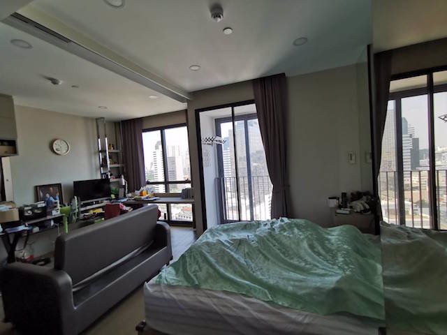 ashton-chula-silom-beautiful-room-beautiful-view-22nd-floor-mrt-sam-yan