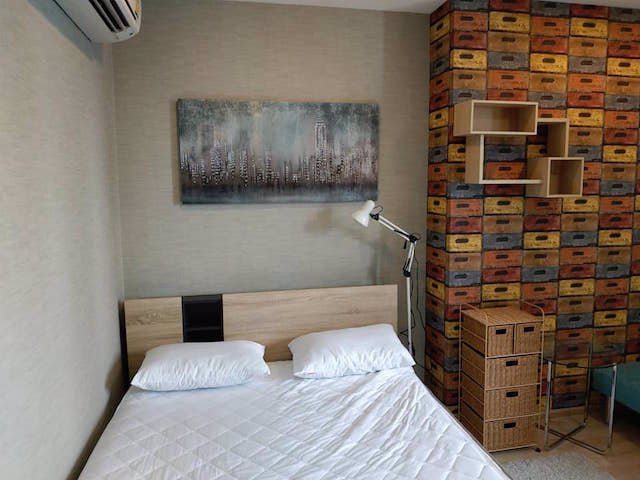 ideo-q-chula-samyan-clean-fully-furnished-beautiful-view-floor-23-mrt-sam-yan
