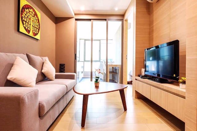 klass-silom-fully-furnished-clean-beautiful-room-ready-to-move-in-bts-chong-nonsi