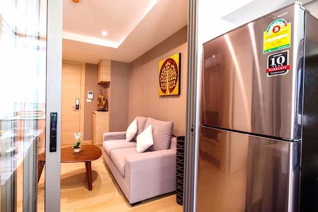 klass-silom-fully-furnished-clean-beautiful-room-ready-to-move-in-bts-chong-nonsi