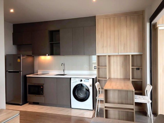 rhythm-ekamai-fully-furnished-ready-to-move-in-beautiful-decoration-bts-ekkamai