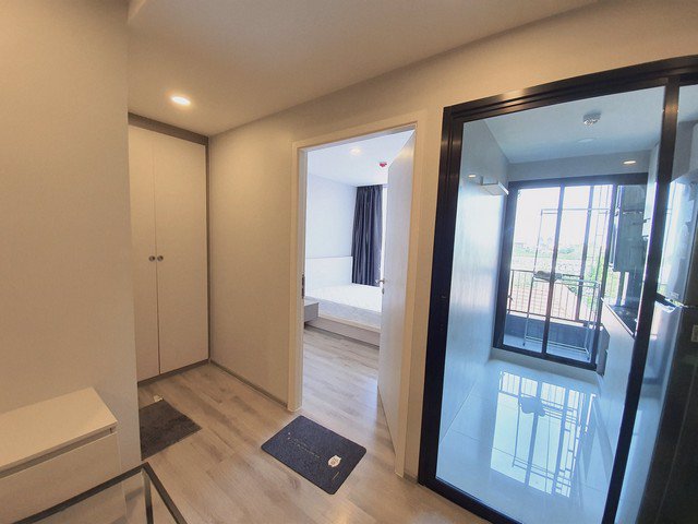 attitude-bearing-beautiful-room-fully-furnished-private-bts-bearing