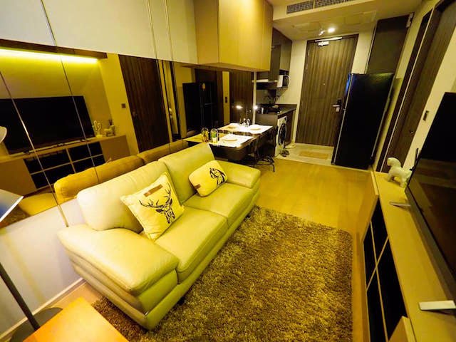 ashton-asoke-fully-furnished-beautiful-view-36th-floor-bts-asoke