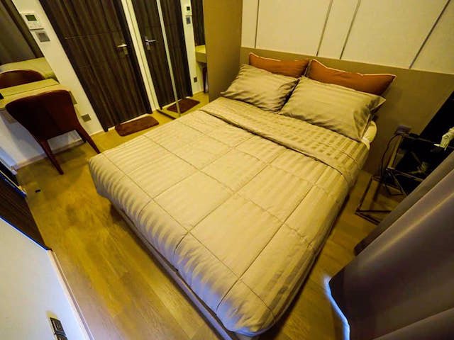 ashton-asoke-fully-furnished-beautiful-view-36th-floor-bts-asoke