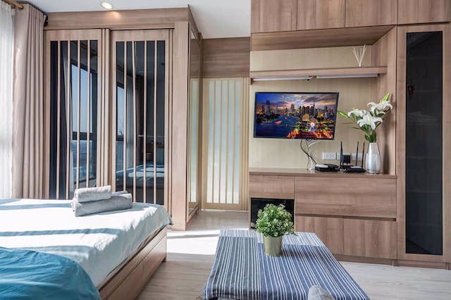 ideo-mobi-eastgate-beautiful-view-23rd-fl-fully-furnished-built-in-bts-bang-na