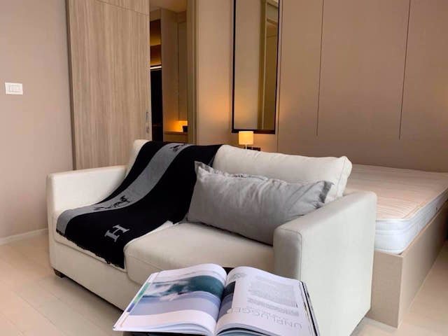 urgent-sale-noble-ploenchit-fully-furnished-bts-ploenchit