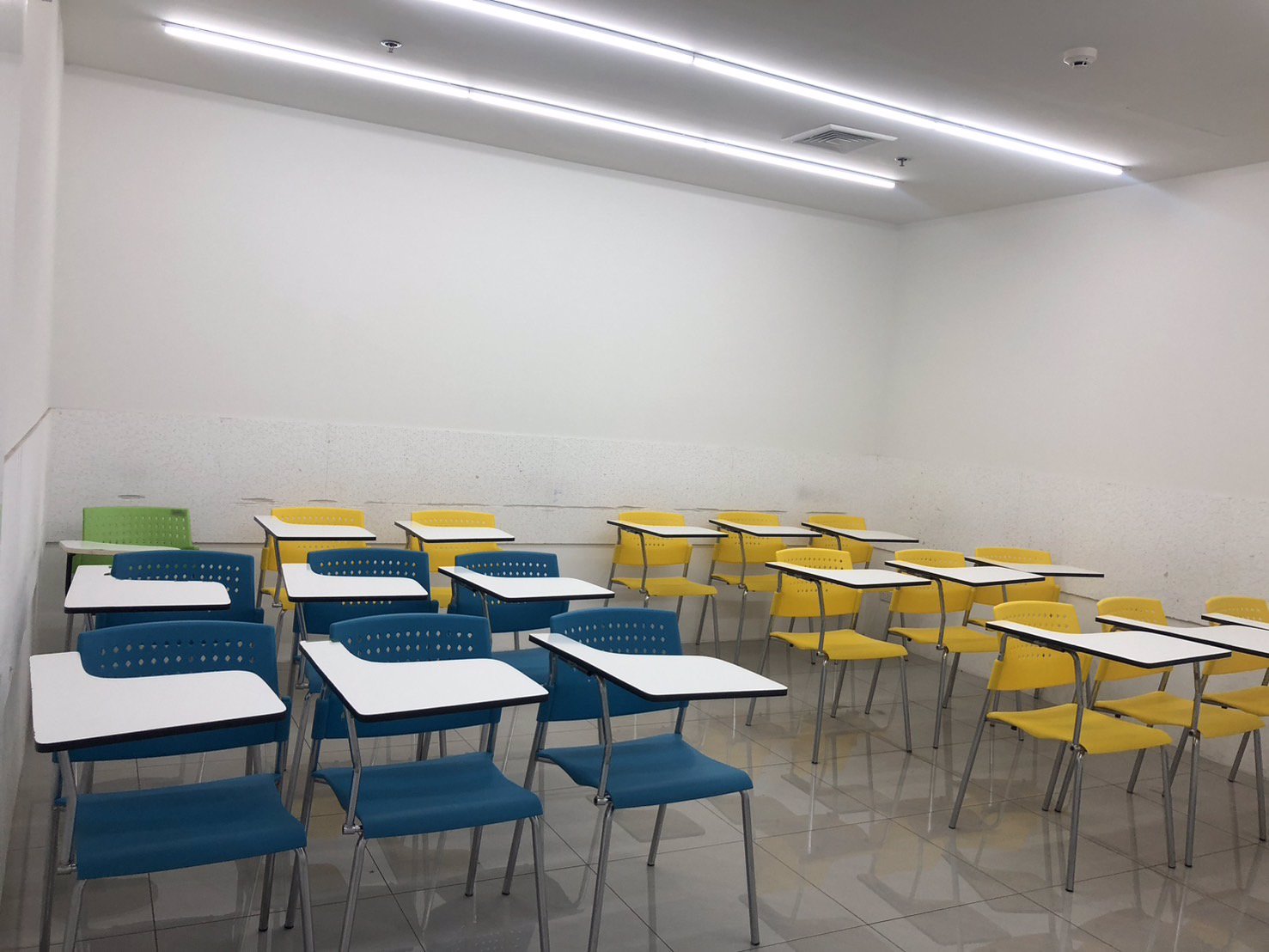 ให้เช่าพื้นที่สำนักงาน-co-working-space-พื้นที่สอนพิเศษ-ติวเตอร์-สถาบันกวดวิชา-ติวเตอร์-ที่ศูนย์การค