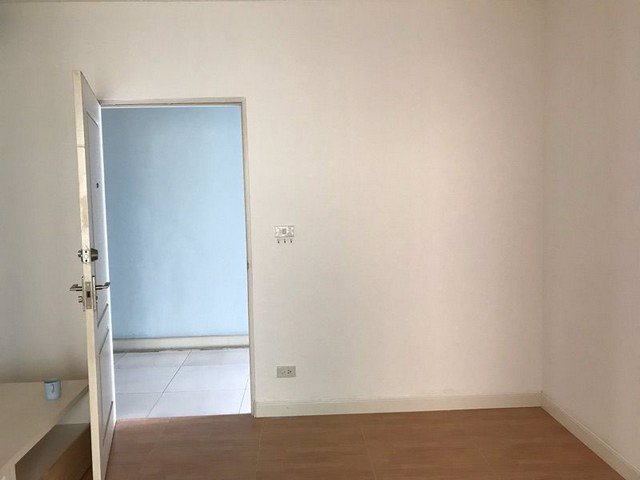 ขาย-1นอน-the-seed-รัชดาห้วยขวาง-ตึกb-ไม่เคยปล่อยเช่า-ฟรีค่าส่วนกลาง-16-ล้านบาท