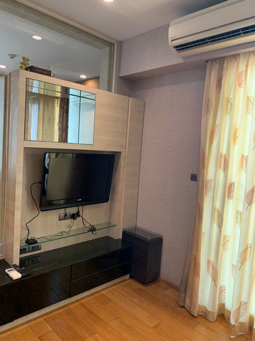 ให้เช่าห้องสวย-fuse-สาทรตากสิน-ติดbts-ห้อง35ตรม-ตกแต่งพร้อมอยู่-14000-บาท