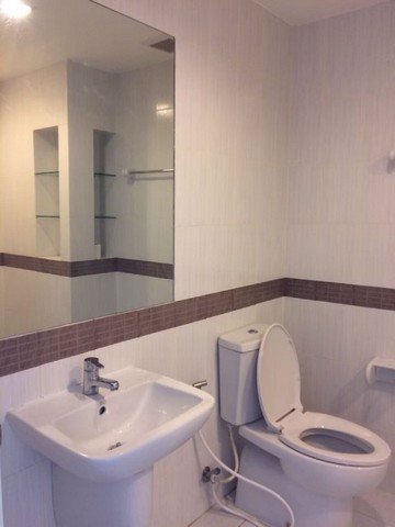 ให้เช่า-casa-อโศกดินแดง-ใกล้mrt-ชั้นสูง-มีเครื่องซักผ้า-11500-บาท