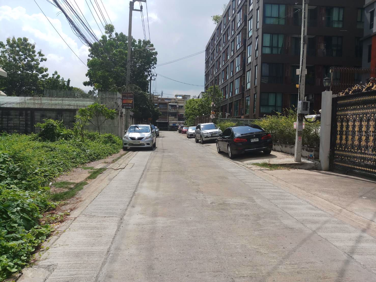 ให้เช่า-โกดังเก็บสินค้า-ซรัชดา-32-พื้นที่ใช้สอย-200-ตรม-ที่จอดรถสะดวกสบาย-ถนนซอยกว้าง-รถ-6-ล้อ-10ล