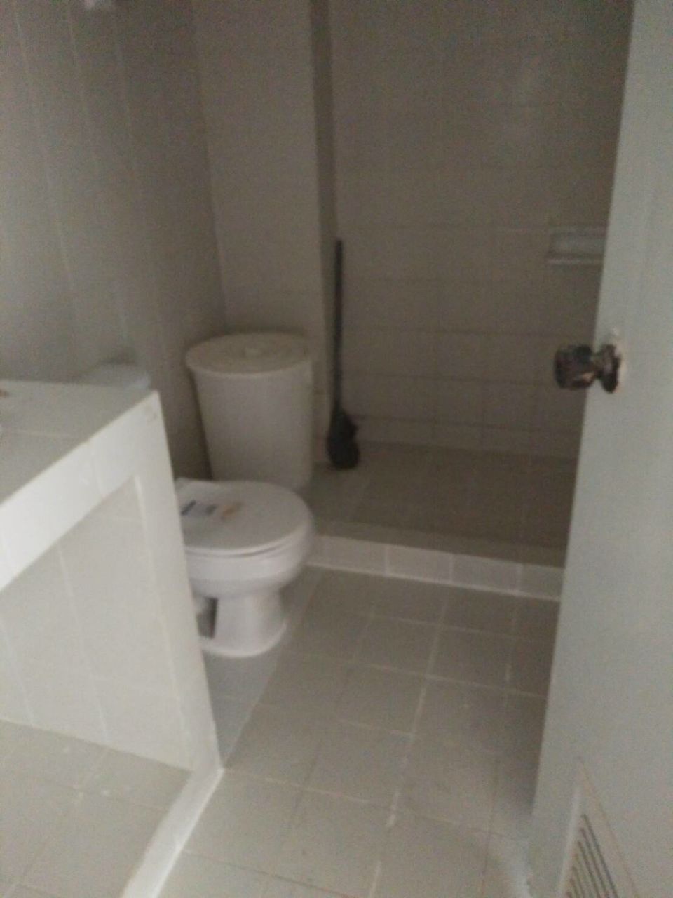 ให้เช่า-ทาวน์เฮาส์-3-ชั้น-อยู่ในโครงการหมู่บ้าน-ถนนนาคนิวาส-ลาดพร้าว-71-มียามรักษาการณ์-24-ชม-สามาร