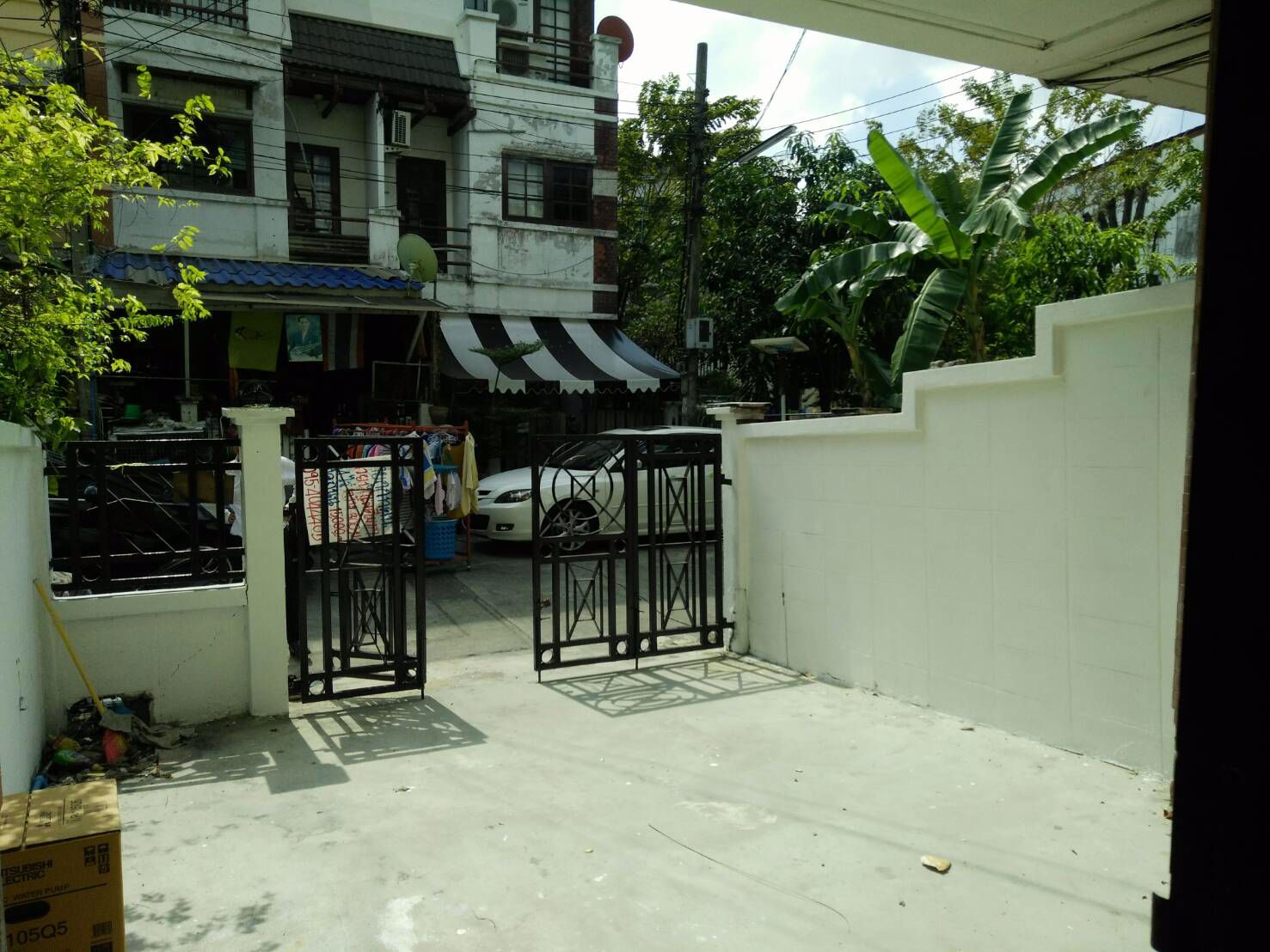 ให้เช่า-ทาวน์เฮาส์-3-ชั้น-อยู่ในโครงการหมู่บ้าน-ถนนนาคนิวาส-ลาดพร้าว-71-มียามรักษาการณ์-24-ชม-สามาร