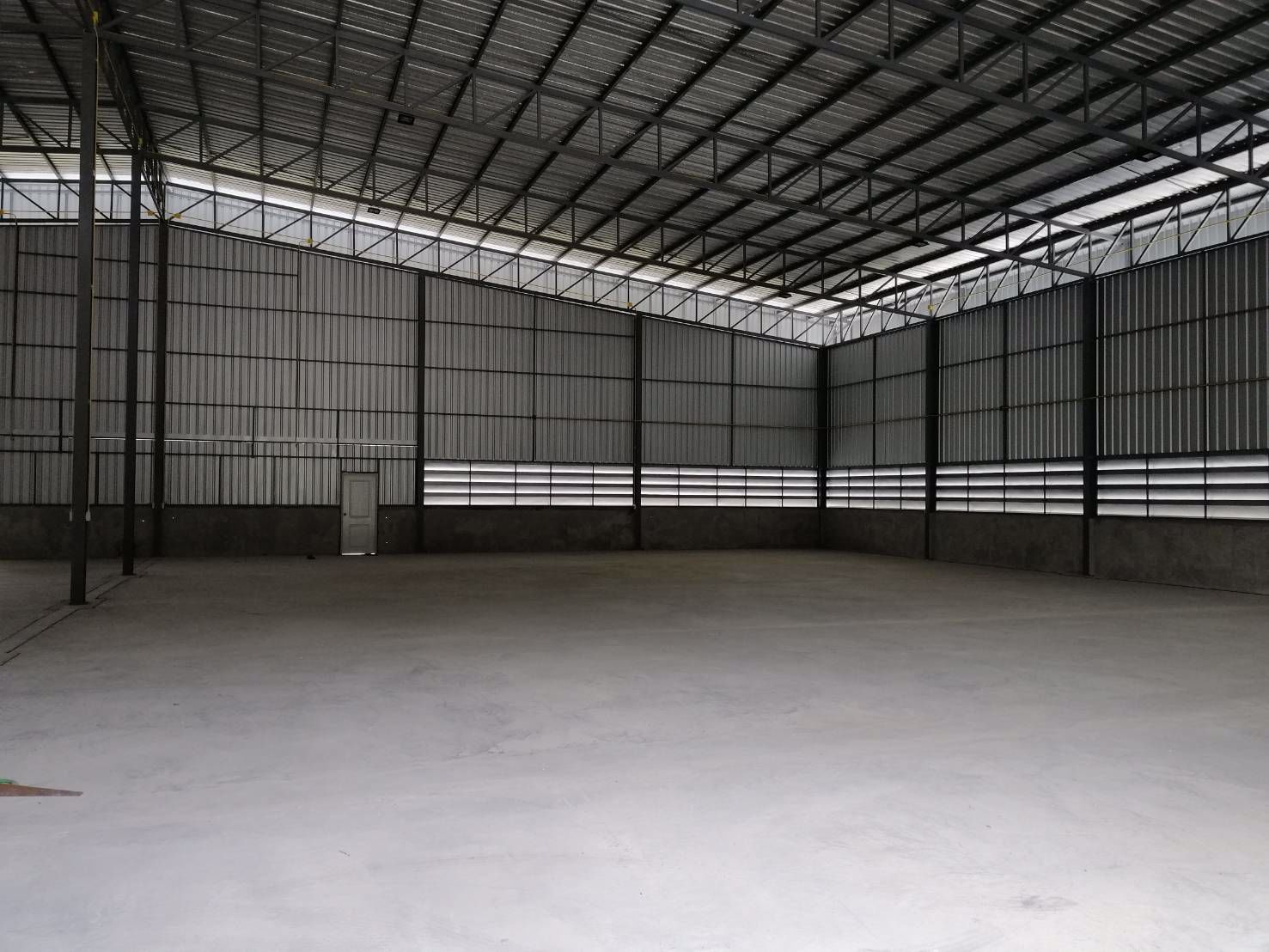 ให้เช่าโกดังเก็บสินค้า-สร้างใหม่-พื้นที่ใช้สอยทังหมด-1386-ตรม-ตคลองพระอุดม-อลาดหลุมแก้ว-