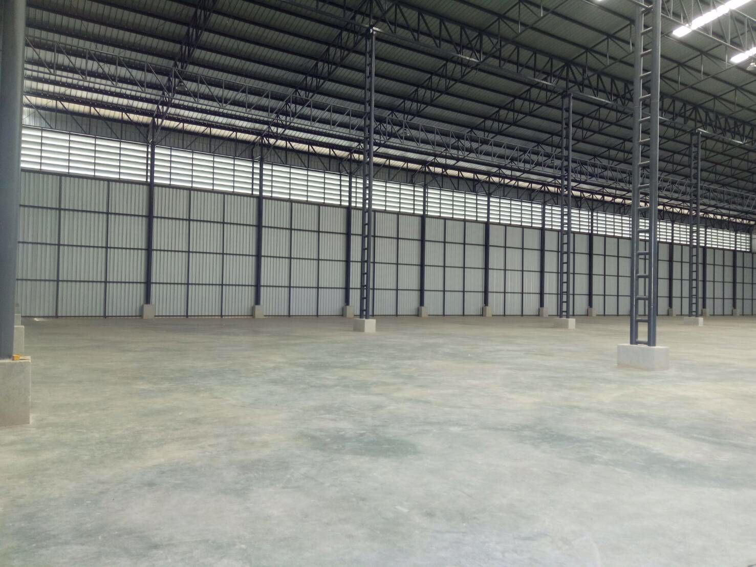 ให้เช่า-โกดังเก็บสินค้า-สร้างใหม่-4000-ตรม-ถนนตำหรุ-คลองขุด-ใกล้นิคมอุตสาหกรรมบางปู-สมุทรปราการ