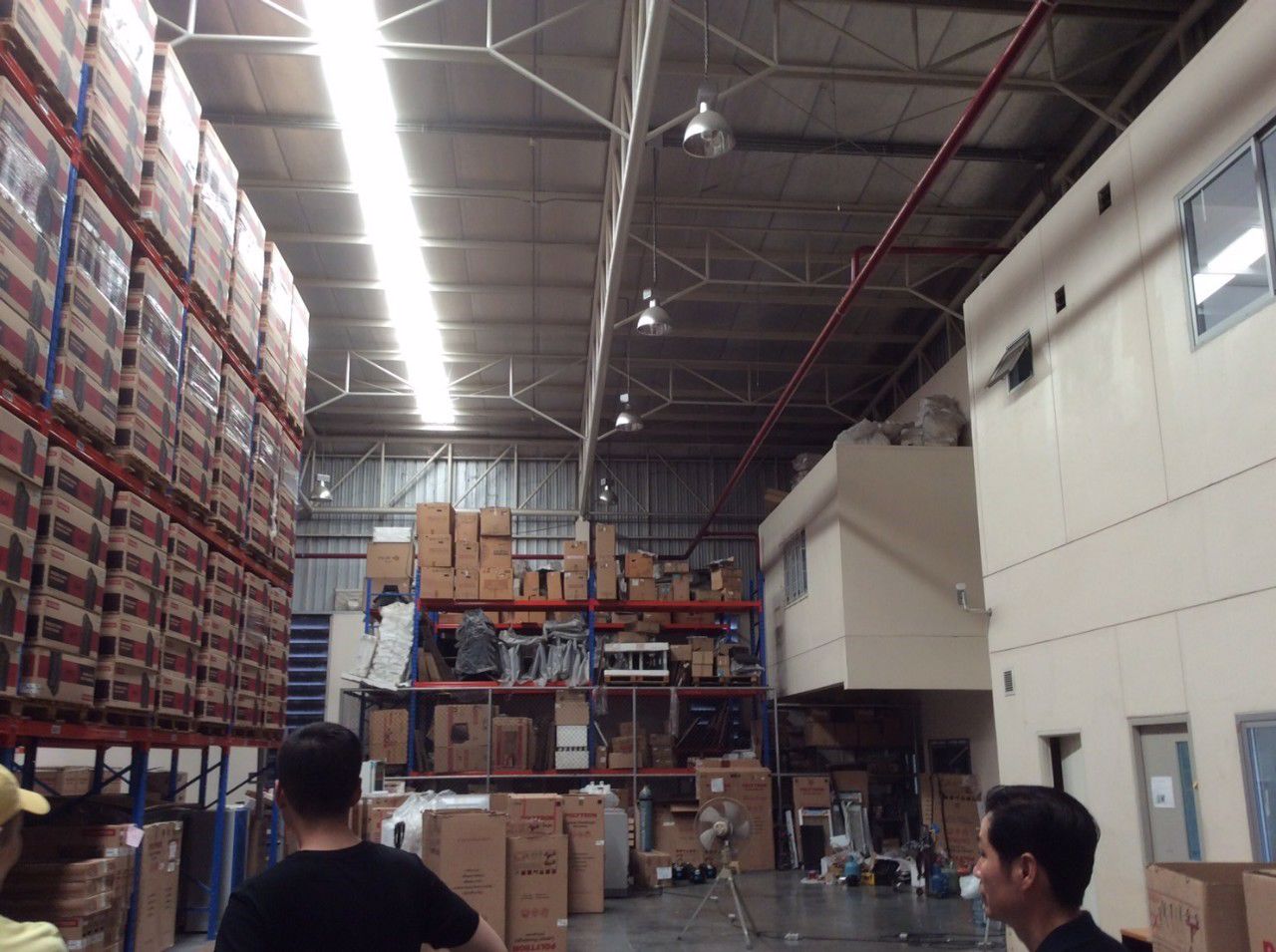 ให้เช่าโกดังพร้อมสำนักงาน-ถนนเกษตร-นวมินทร์-ใกล้เลียบด่วนรามอินทรา