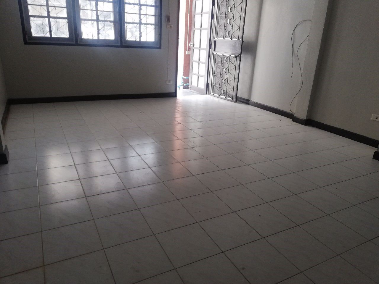 ให้เช่า-ทาวน์เฮาส์-3-ชั้น-อยู่ในโครงการหมู่บ้าน-ถนนนาคนิวาส-ลาดพร้าว-71-