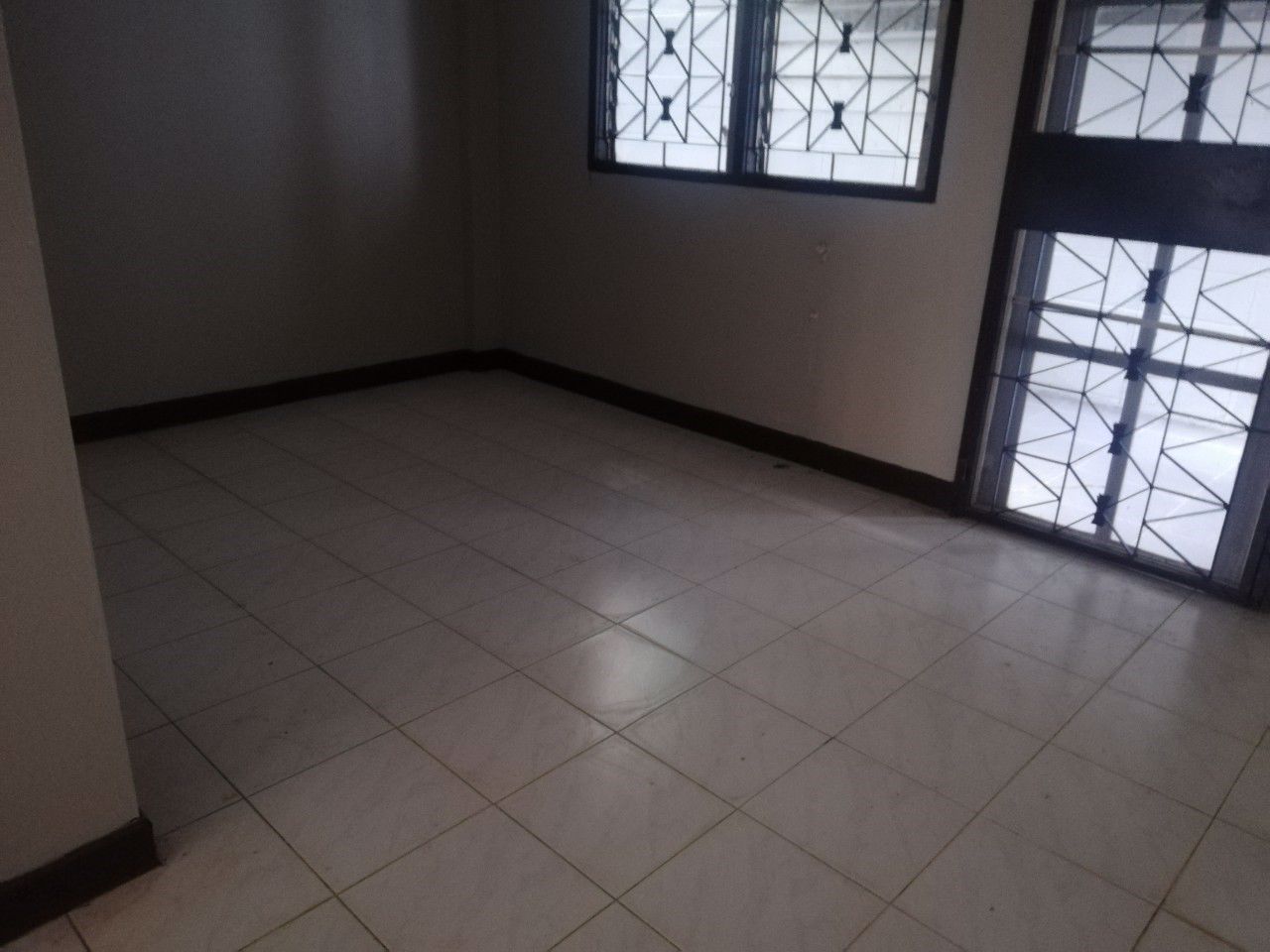 ให้เช่า-ทาวน์เฮาส์-3-ชั้น-อยู่ในโครงการหมู่บ้าน-ถนนนาคนิวาส-ลาดพร้าว-71-