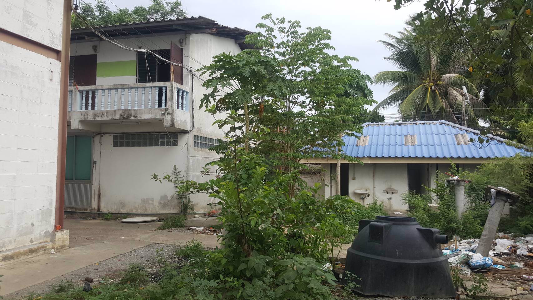 ให้เช่าโกดัง-สวนหลวง-600-ตารางเมตร-ด้านนอกรวมประมาณ-2000-ตารางเมตร-มีออฟฟิศและบ้านพักคนงาน