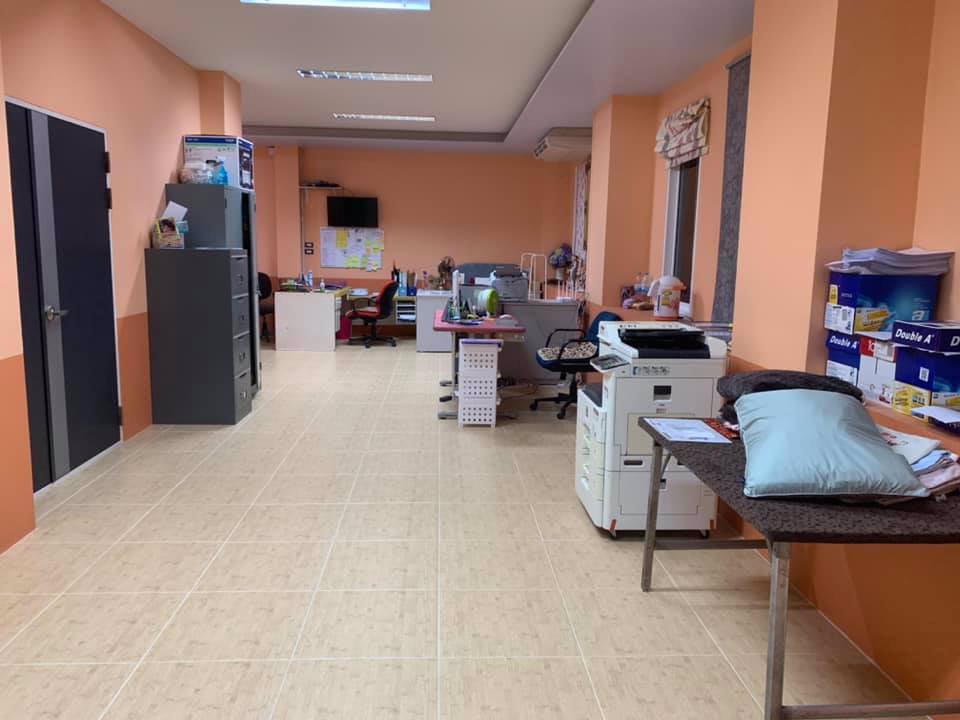 ให้เช่า-ถบางกระดี่-พระราม-2-โรงงานเย็บผ้ามาพร้อมกับ-โกดังเก็บของภายใน-สำนักงาน-ห้องประชุม