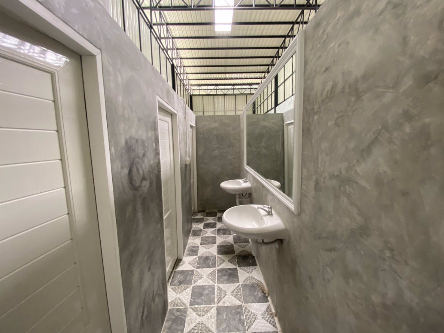 โกดังว่างให้เช่า-เป็นโกดังสร้างขึ้นใหม่-ถนนกาญจนาภเษกใกล้ด่านทับช้าง-เขตสะพานสูง