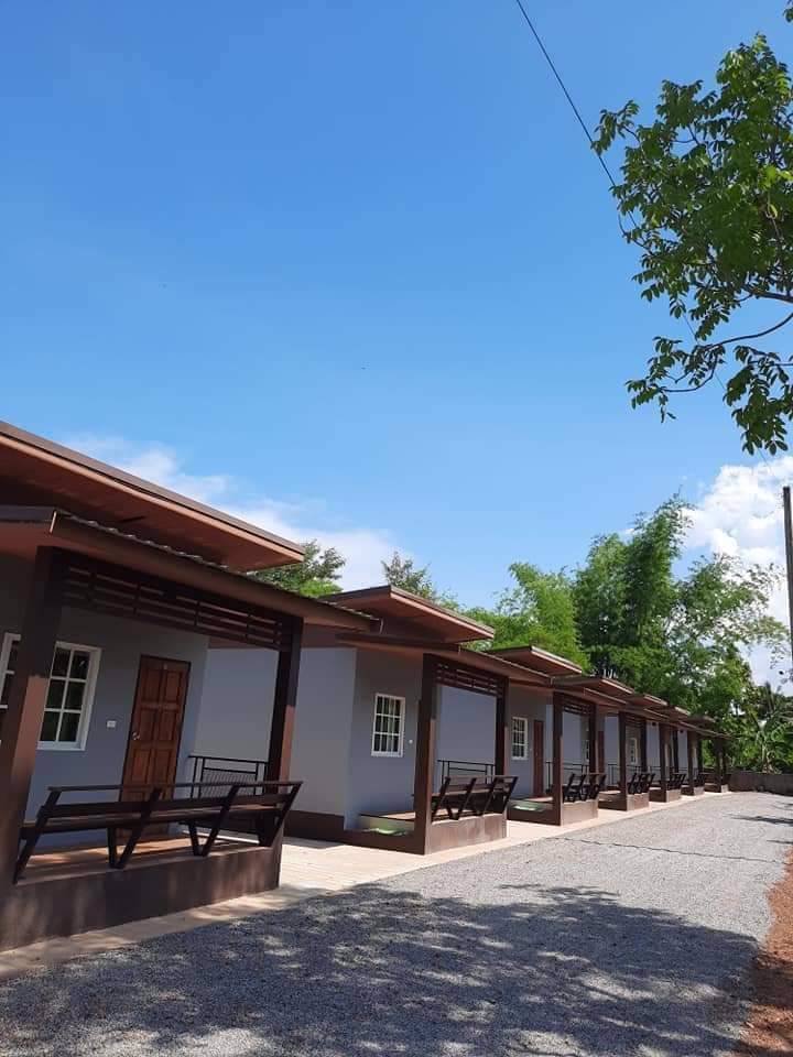 ขายโรงแรมสร้างใหม่-ใจกลางเมือง-อบ้านผือ-จอุดรธานี-ติดถนนใหญ่