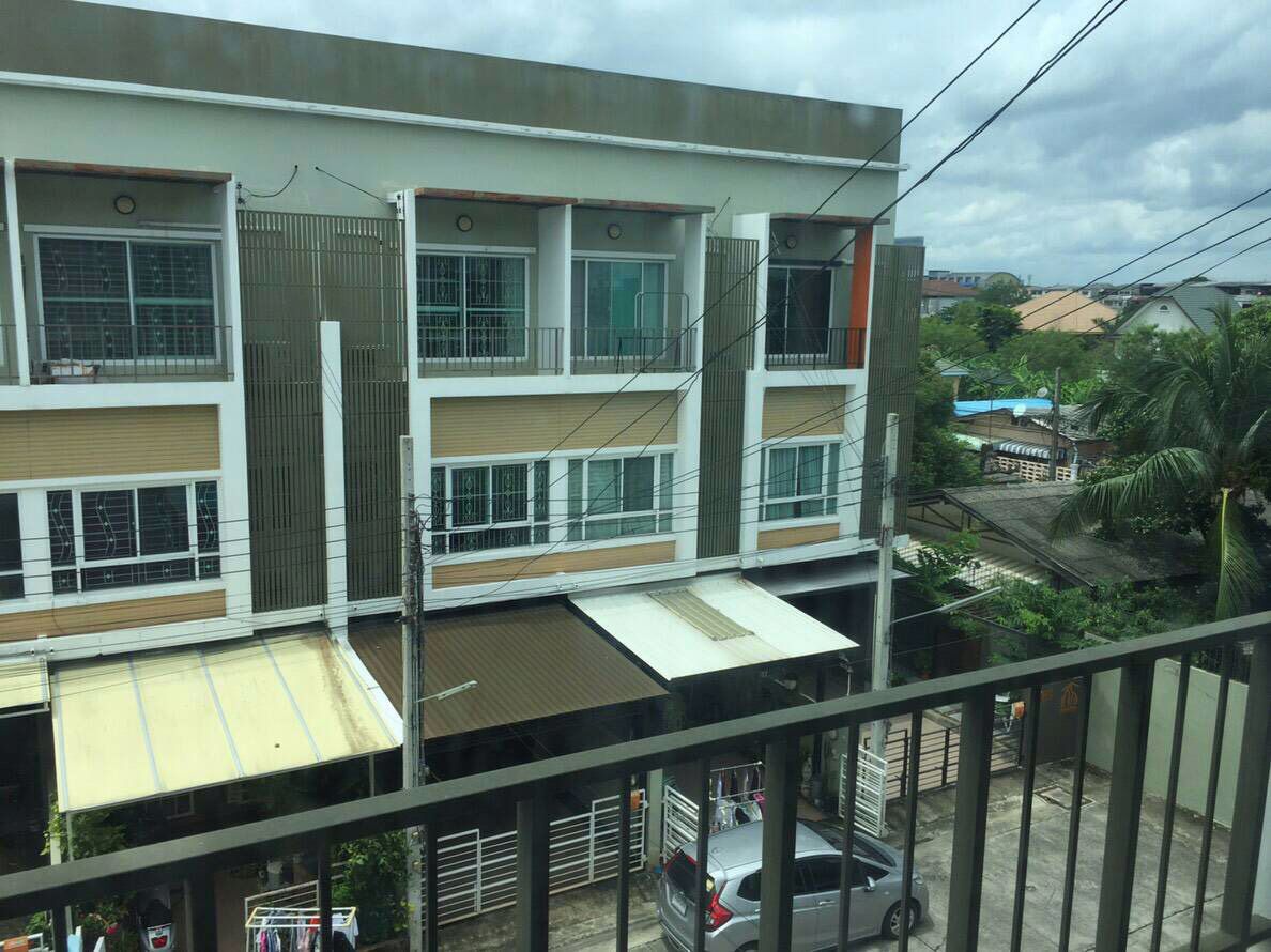 ให้เช่า-ทาวน์โฮม-3-ชั้น-โครงการนลิน-อเวนิว-2-รามคำแหง-144