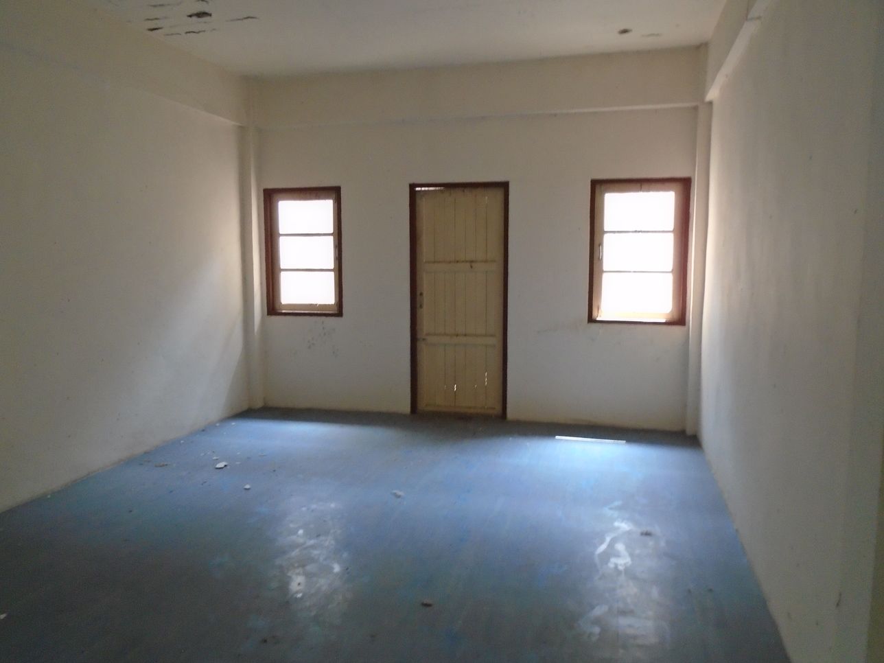 ให้เช่า-อาคารพาณิชย์-45-ชั้น-2-คูหาตีทะลุกัน-ติดถนนรามอินทรา-109-ทำเลดี