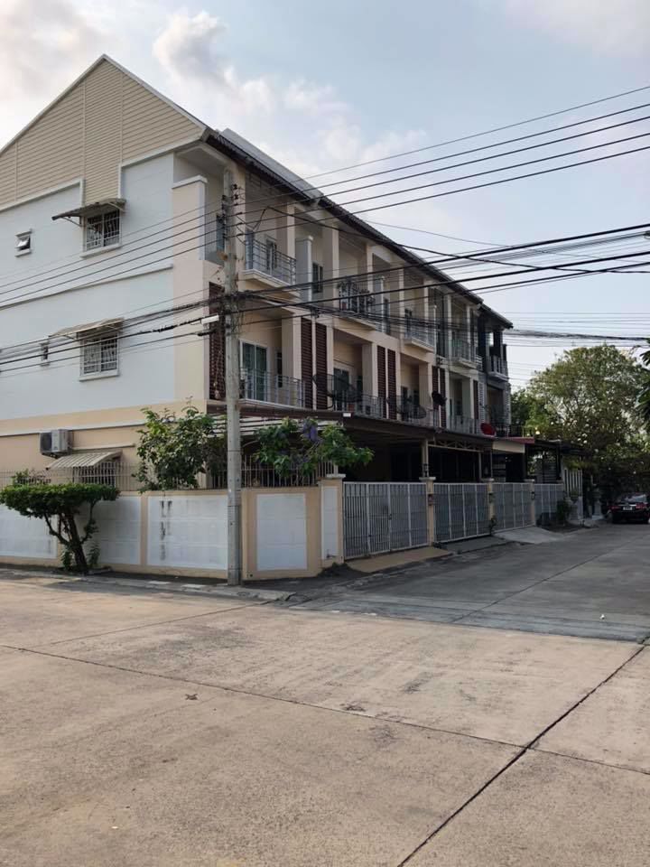 ให้เช่า-ทาวน์โฮม-3-ชั้น-ธนาภิรมณ์-ศรีนครินทร์-วงแหวน