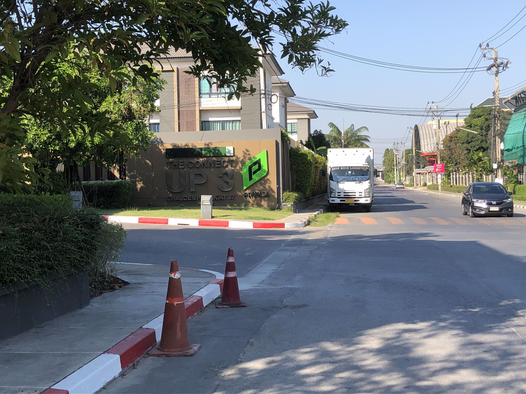 ให้เช่าทาวน์โฮม-เดอะคอนเนค-อัพ-3-ถนนเฉลิมพระเกียรติ-67