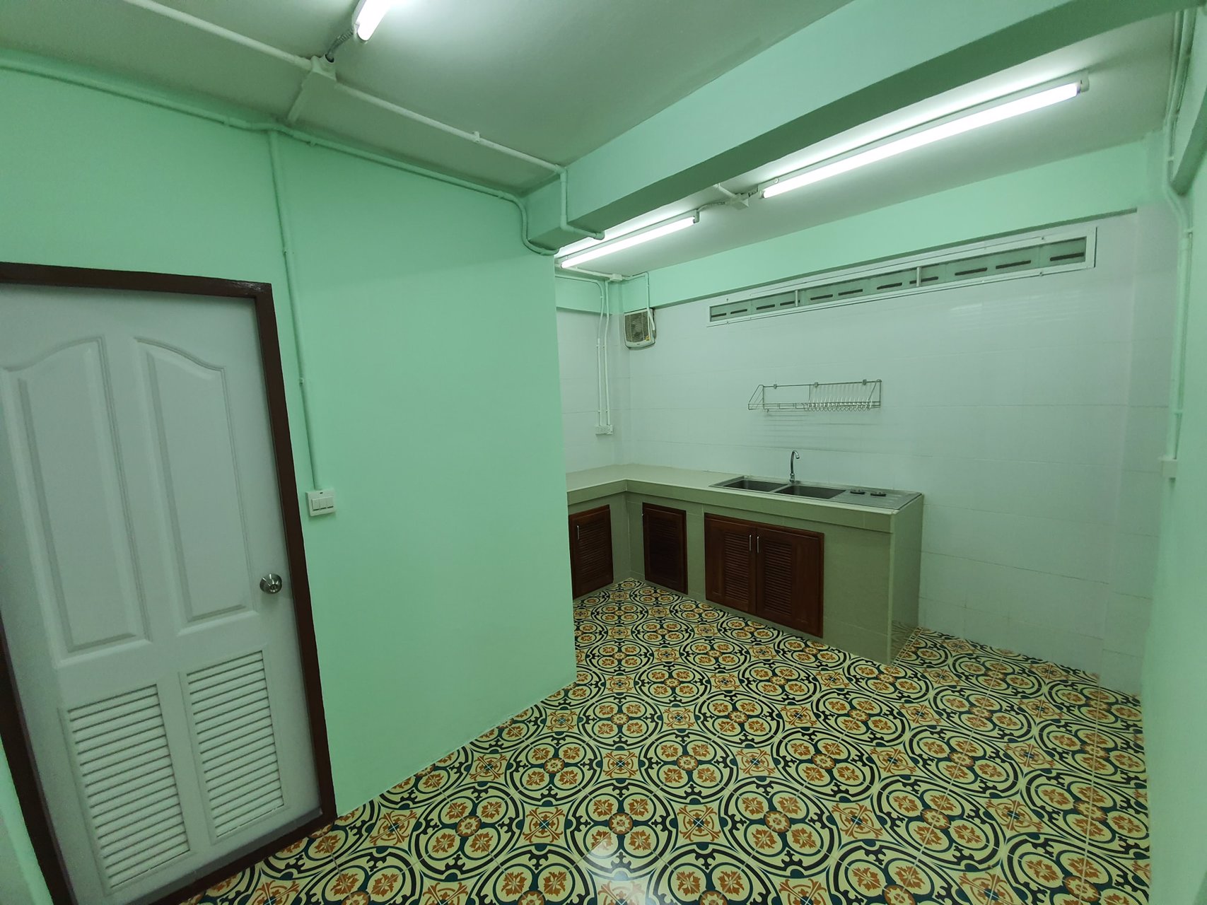 ให้เช่าทาวน์เฮ้าส์-2-ชั้น-ซอยอุดมสุข-33-ใกล้-bts-อุดมสุข